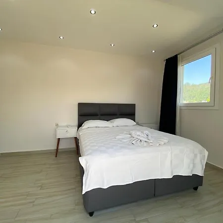 Korfez Life Apartament *