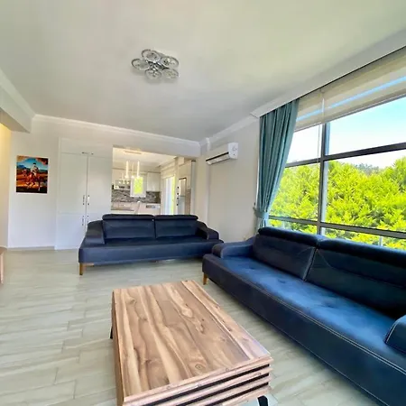 Apartament Korfez Life *