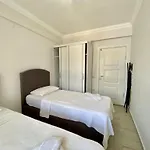 Korfez Life Apartament *